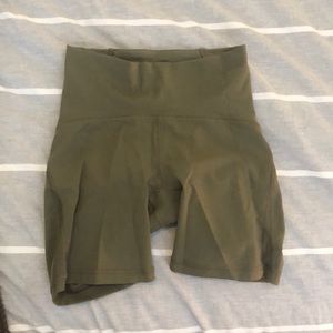 Lulu lemon bike shorts